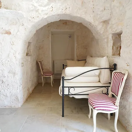 Trullo Le Rondinelle * San Michele Salentino
