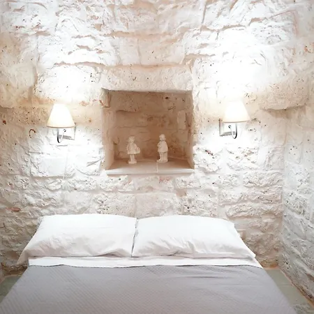 Trullo Le Rondinelle Villa *