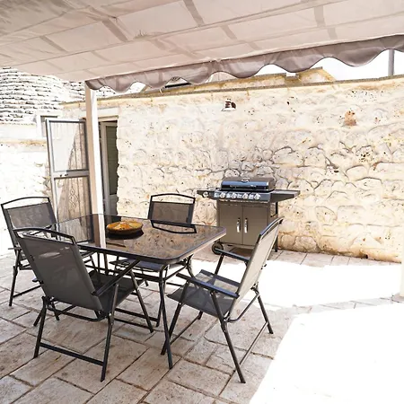 Trullo Le Rondinelle Villa *