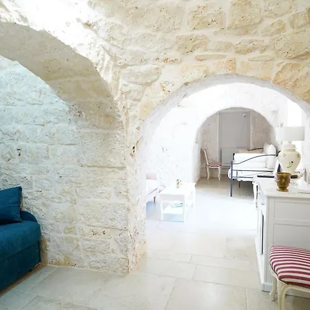Trullo Le Rondinelle Villa *