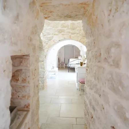 Trullo Le Rondinelle * San Michele Salentino