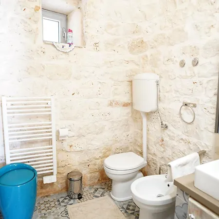 Trullo Le Rondinelle Villa